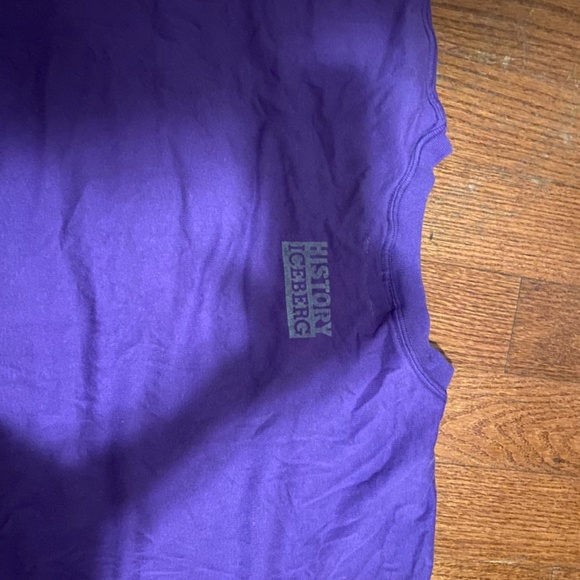 Rare VTG Iceberg History T- Shirt XXL - Picture 2 of 3